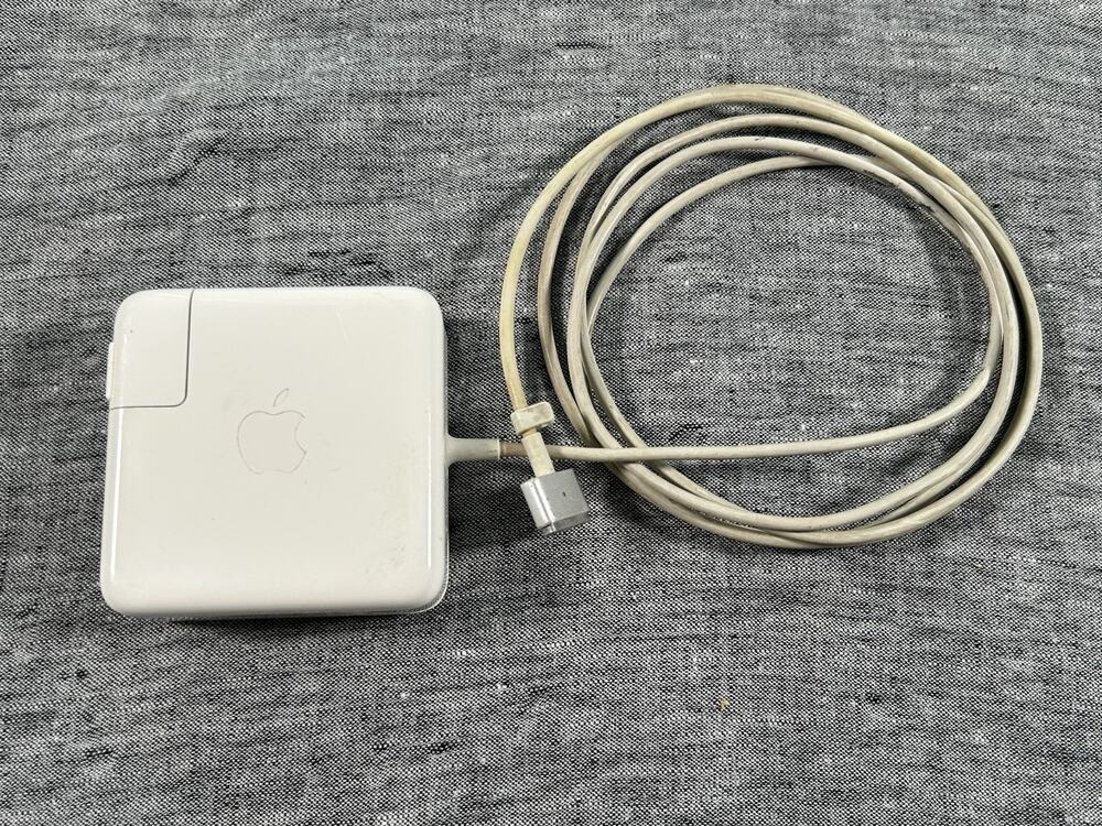 Apple MagSafe 2 Power Adapter MacBook Computer Charger White 60W Plug-In 2012